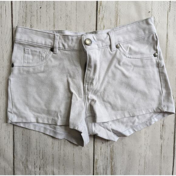 Miss Posh Powder Blue Shorts Sz Medium - Picture 1 of 3